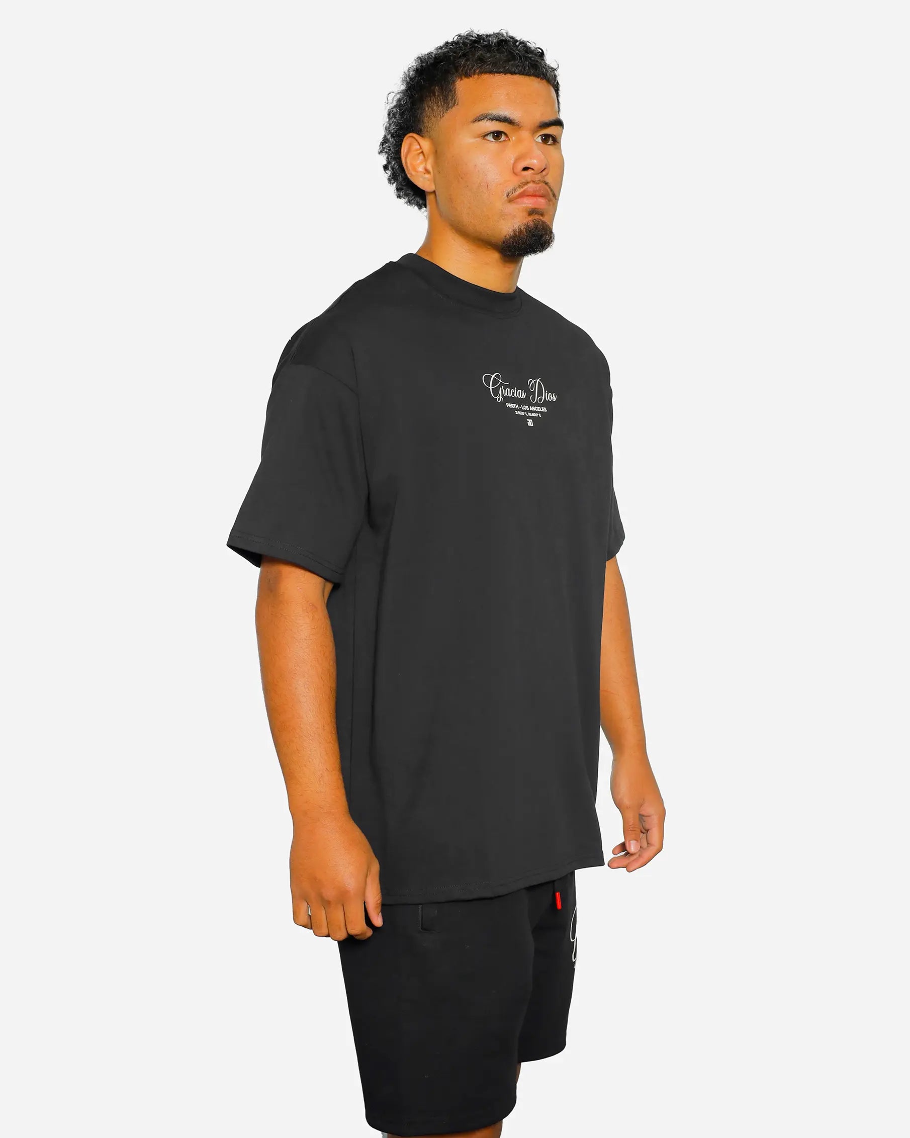 GD Essential Signature Oversized T-Shirt