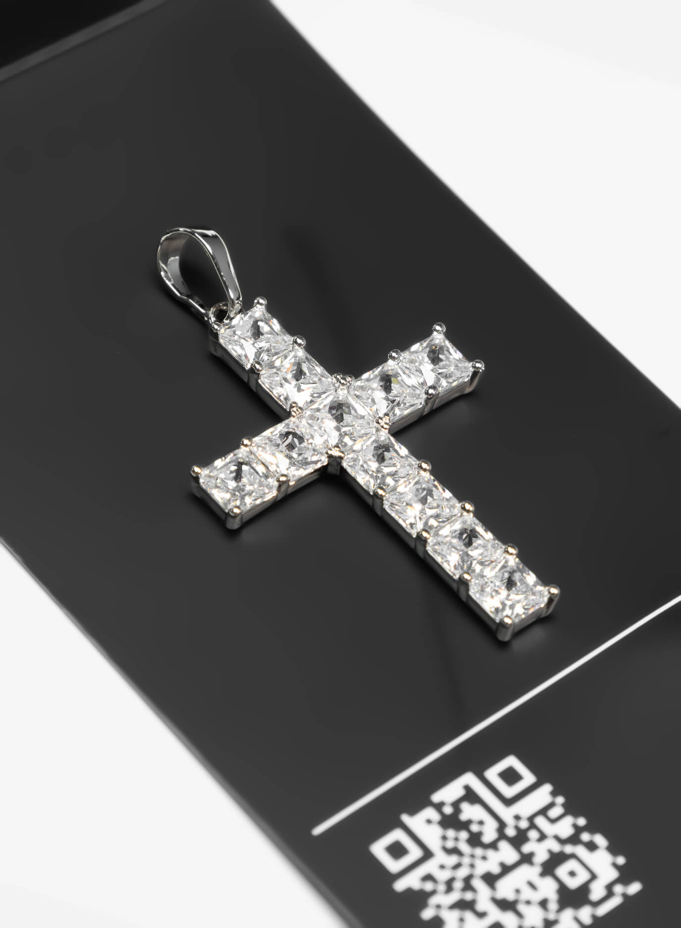 GD Cubic Zirconia Cross Pendant