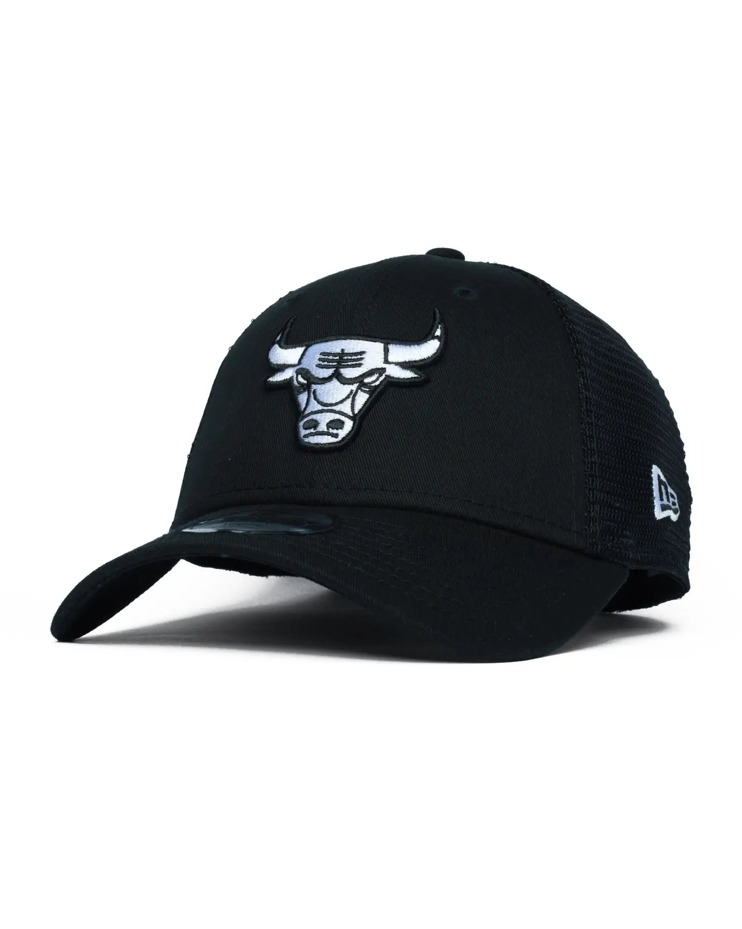 Chicago Bulls Youth Trucker Adjustable