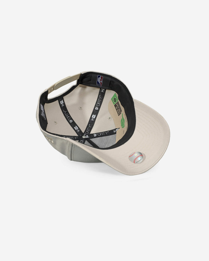 Los Angeles Lakers Ivory Snapback