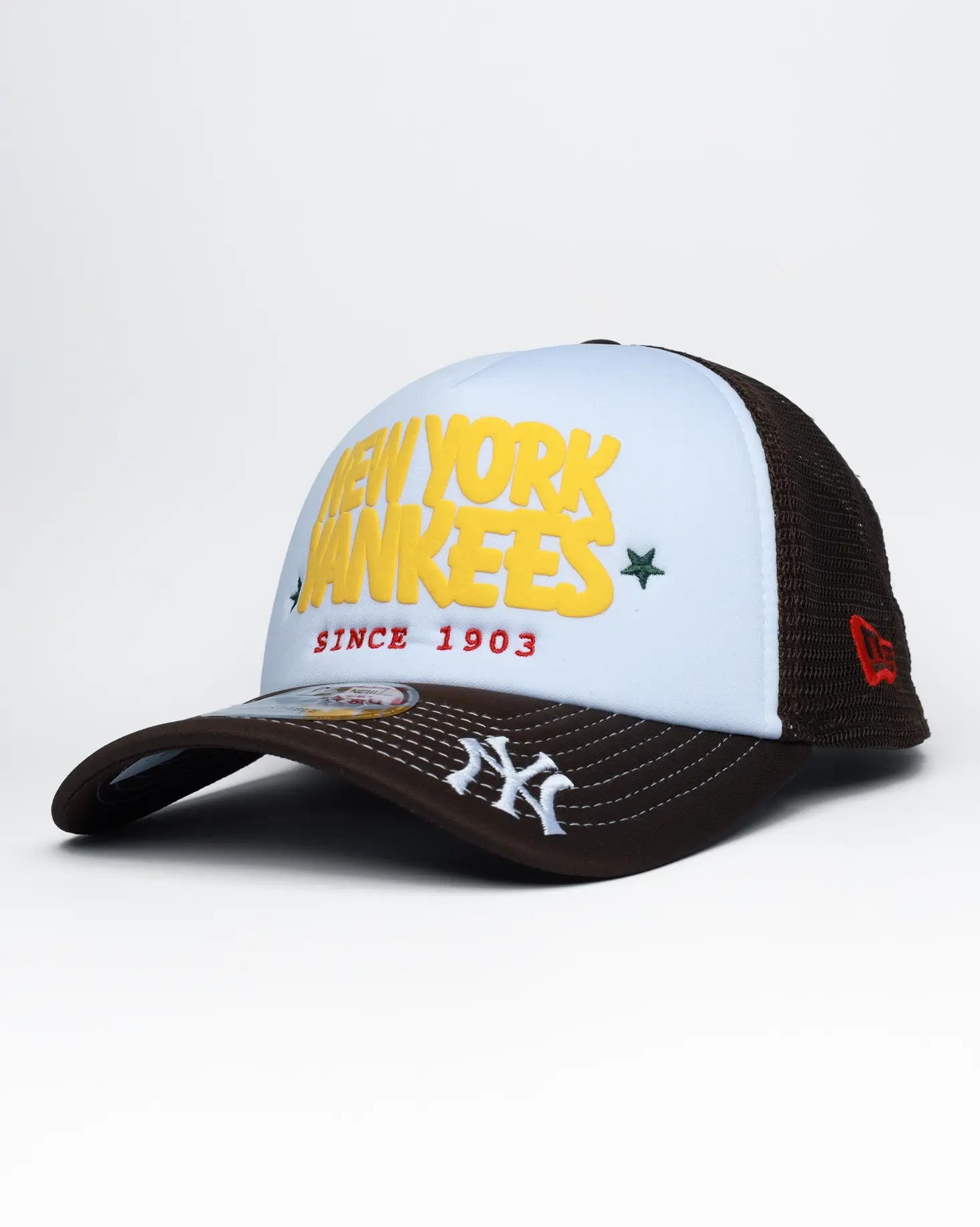 New York Yankees 9Forty A-Frame Trucker Puff Print Adjustable