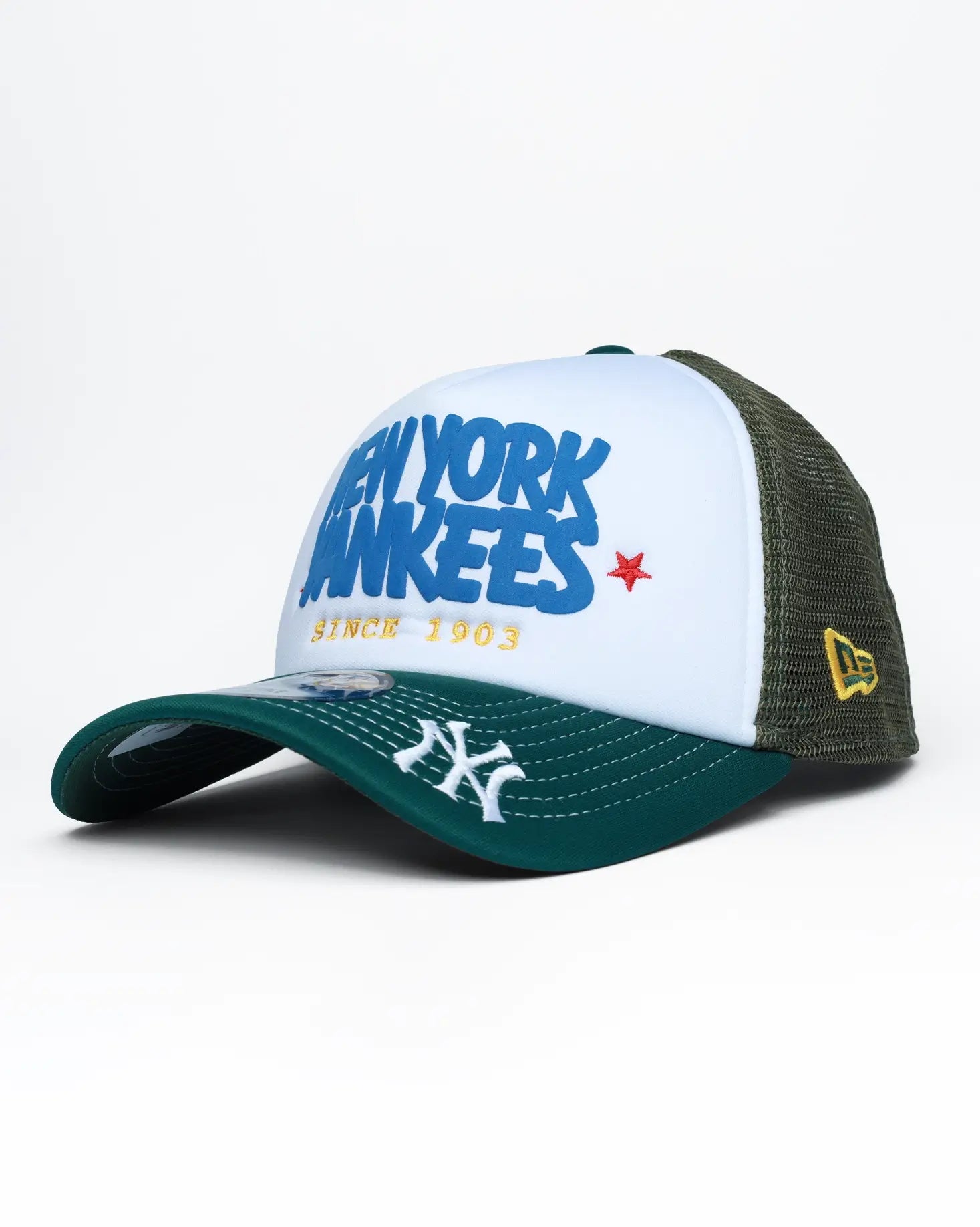 New York Yankees 9Forty A-Frame Trucker Puff Print Adjustable