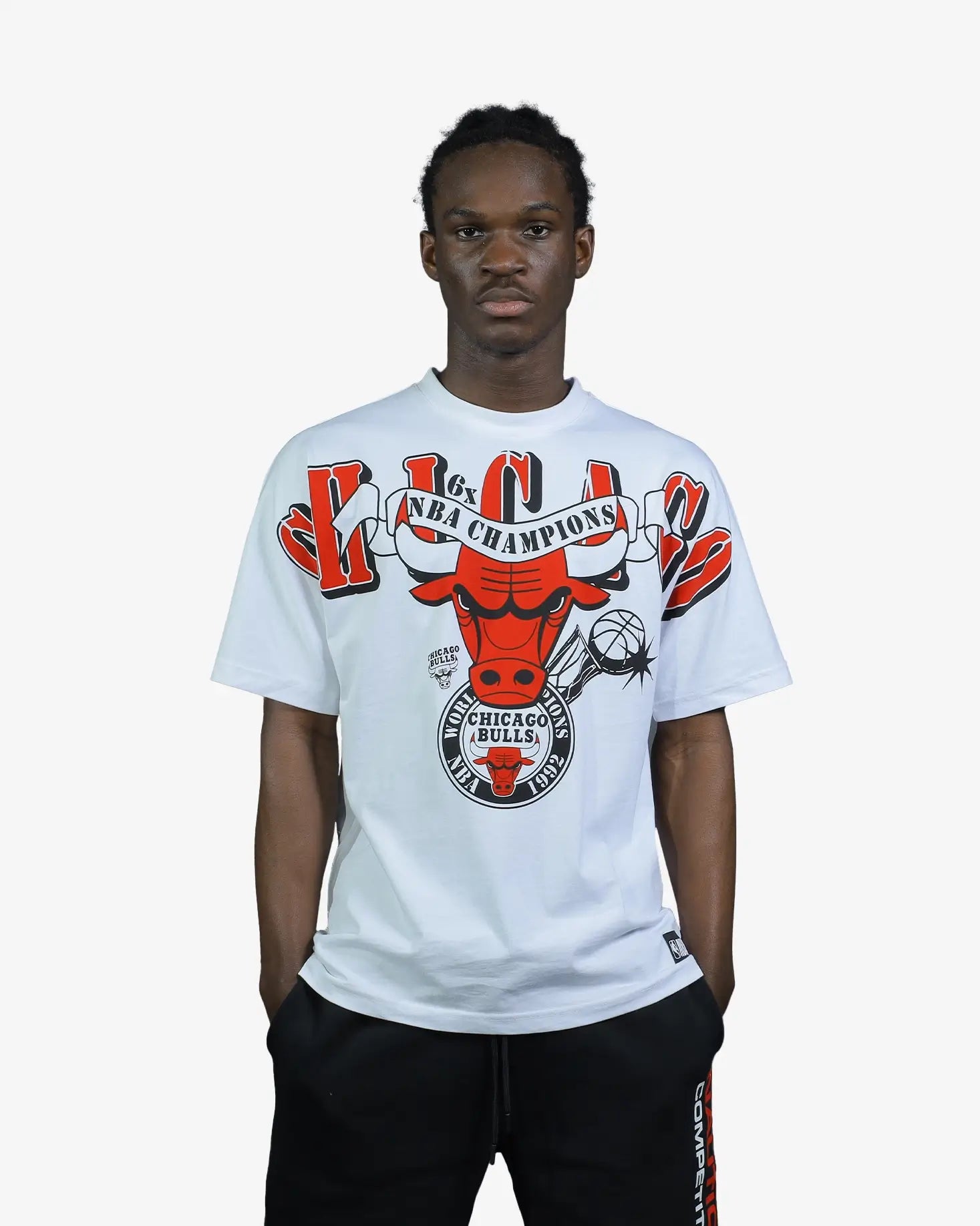 Chicago Bulls NBA Optic White Large Logo T-Shirt