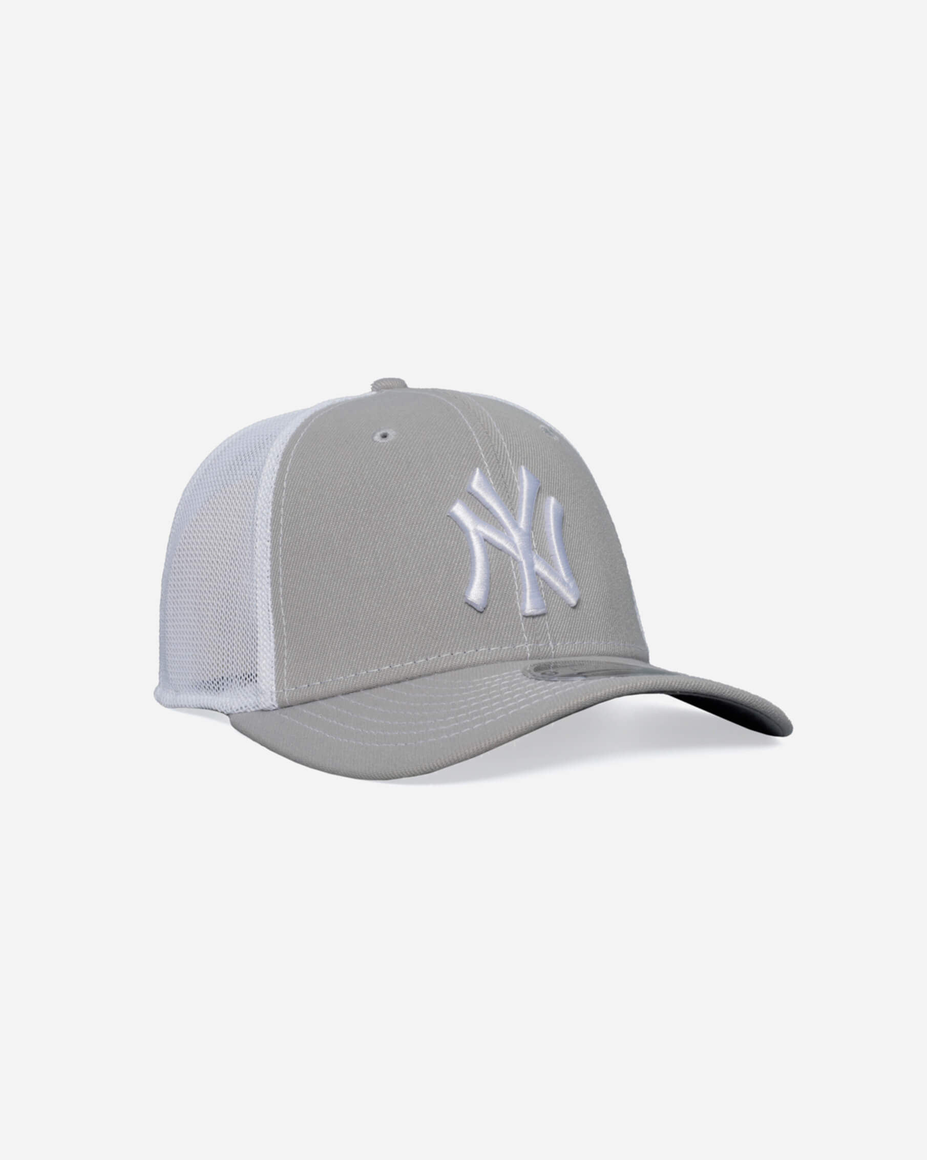 Yankees Trucker Lite Stretch Hat