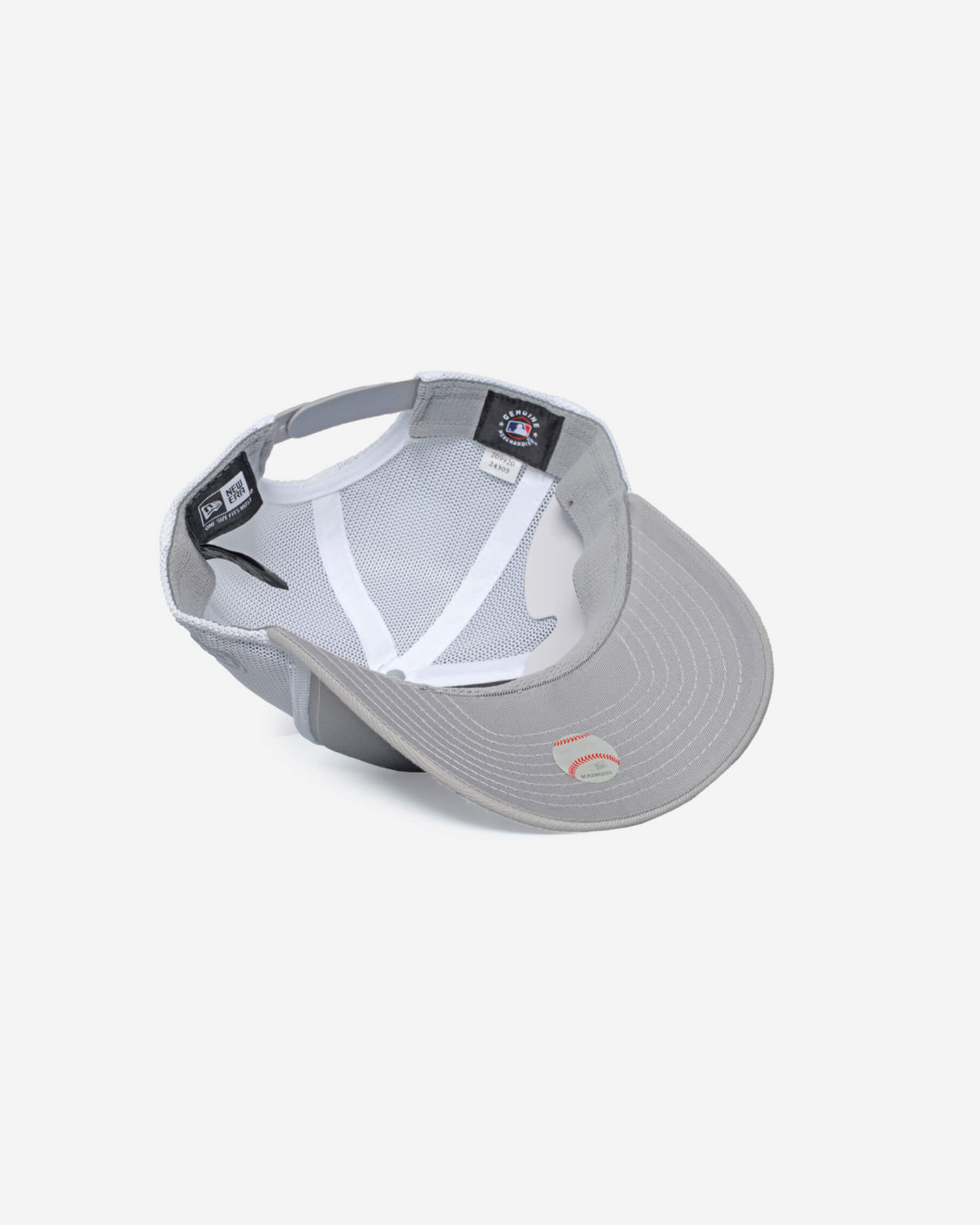 Yankees Trucker Lite Stretch Hat