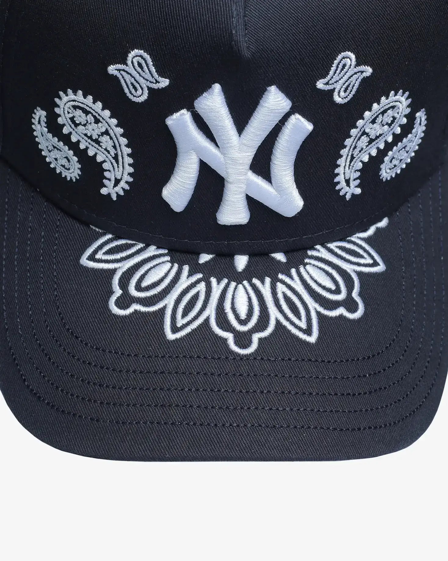 New York Yankees Paisley 9Forty A-Frame Adjustable