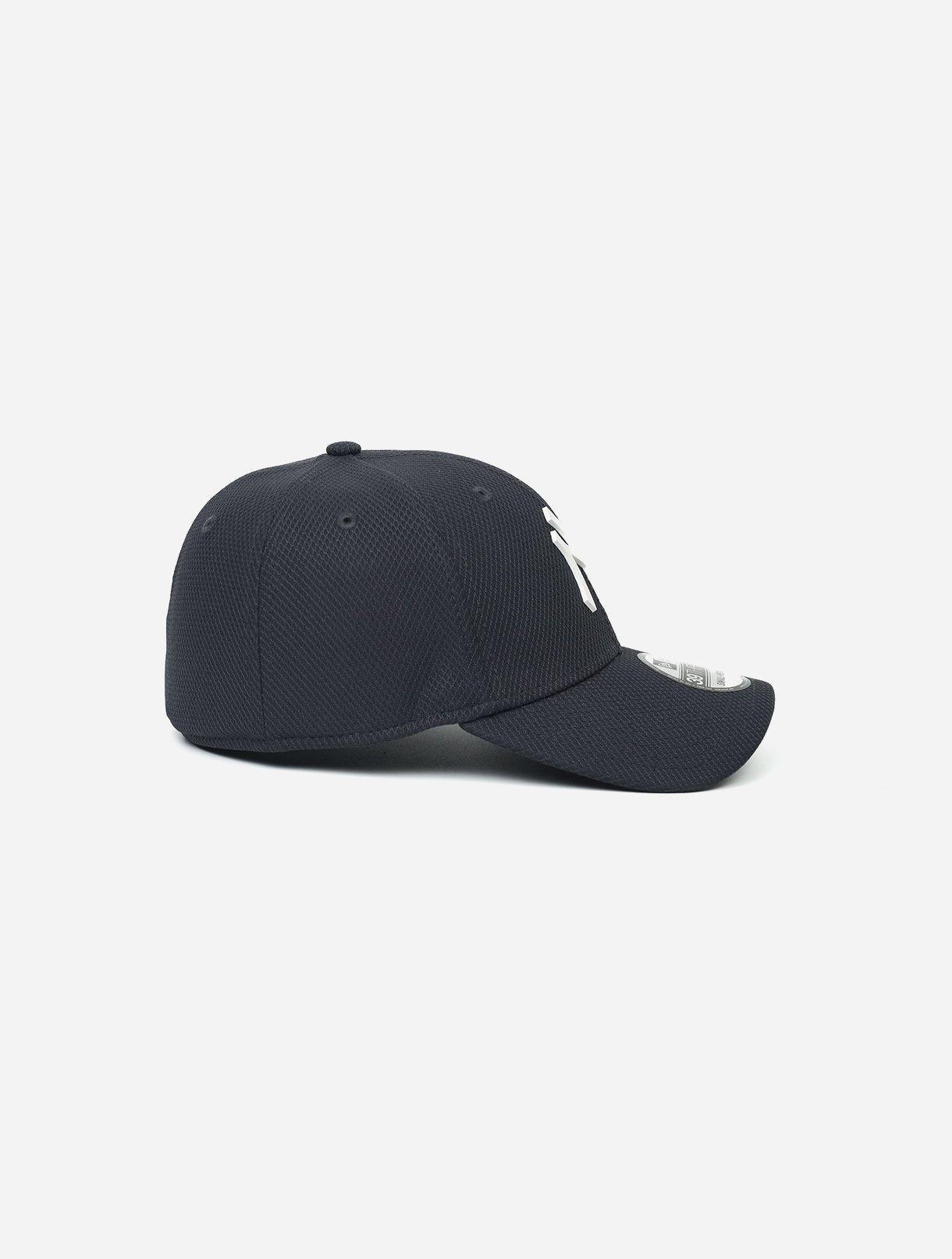 New Era New York Yankees 39Thirty Rubber Logo Stretch Fitted - Challenger Streetwear