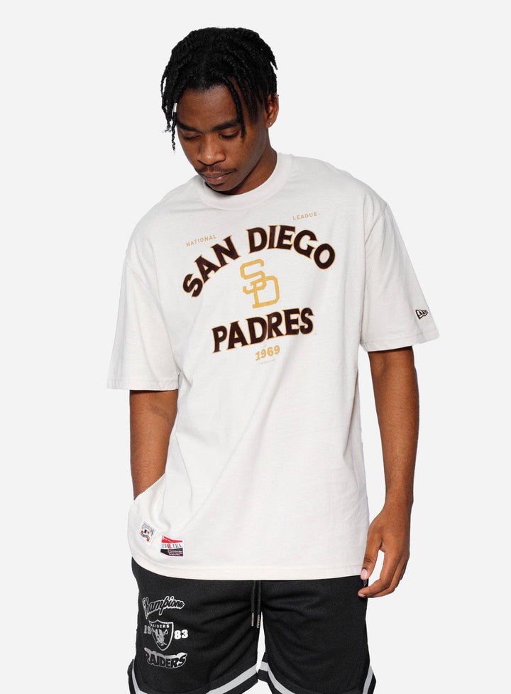 New Era San Diego Padres Heritage Oversize T-Shirt - Challenger Streetwear